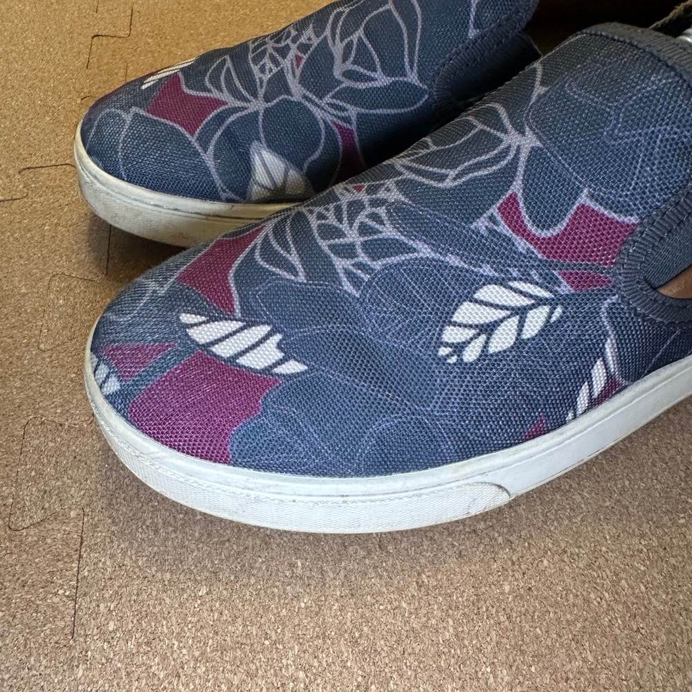 Olukai‎ Pehuea Print Slip On Sneakers Womens 8.5 Blue Floral 20339-DEST - Picture 10 of 10